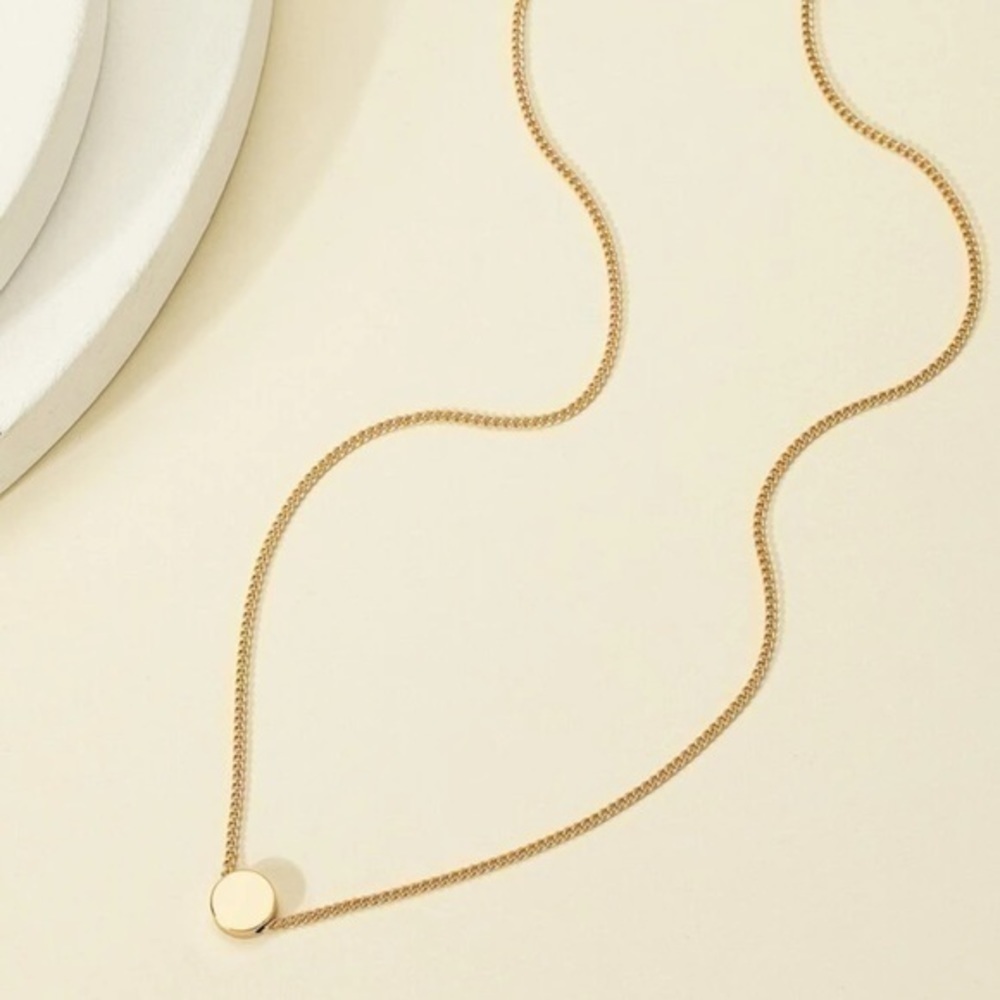 Round Charm Necklace Golden Chain - Picture 4 of 7